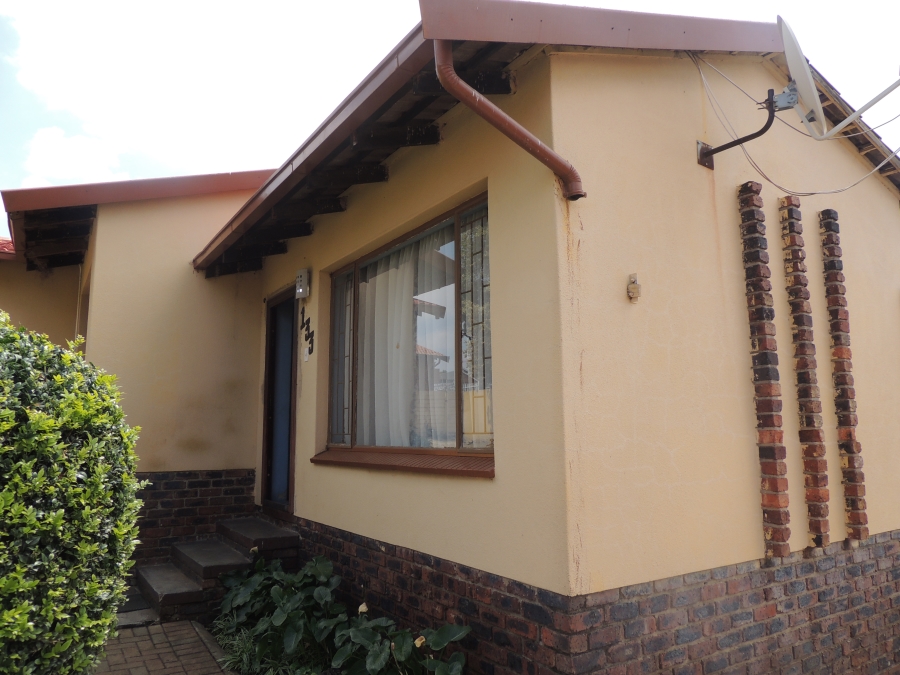 3 Bedroom Property for Sale in Elandspark Gauteng