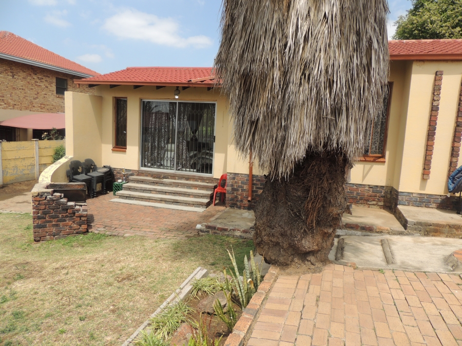 3 Bedroom Property for Sale in Elandspark Gauteng