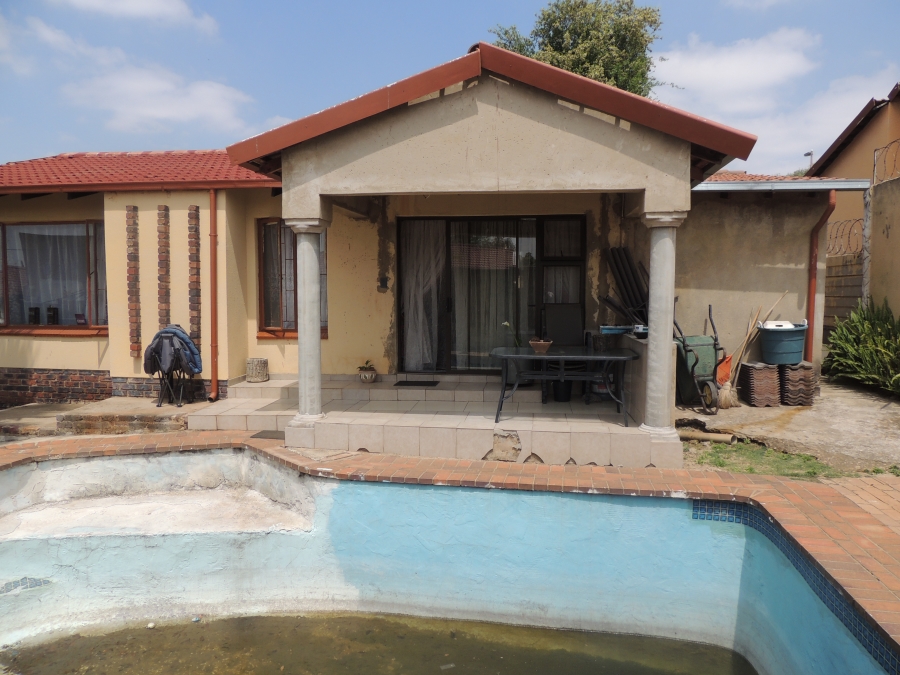 3 Bedroom Property for Sale in Elandspark Gauteng