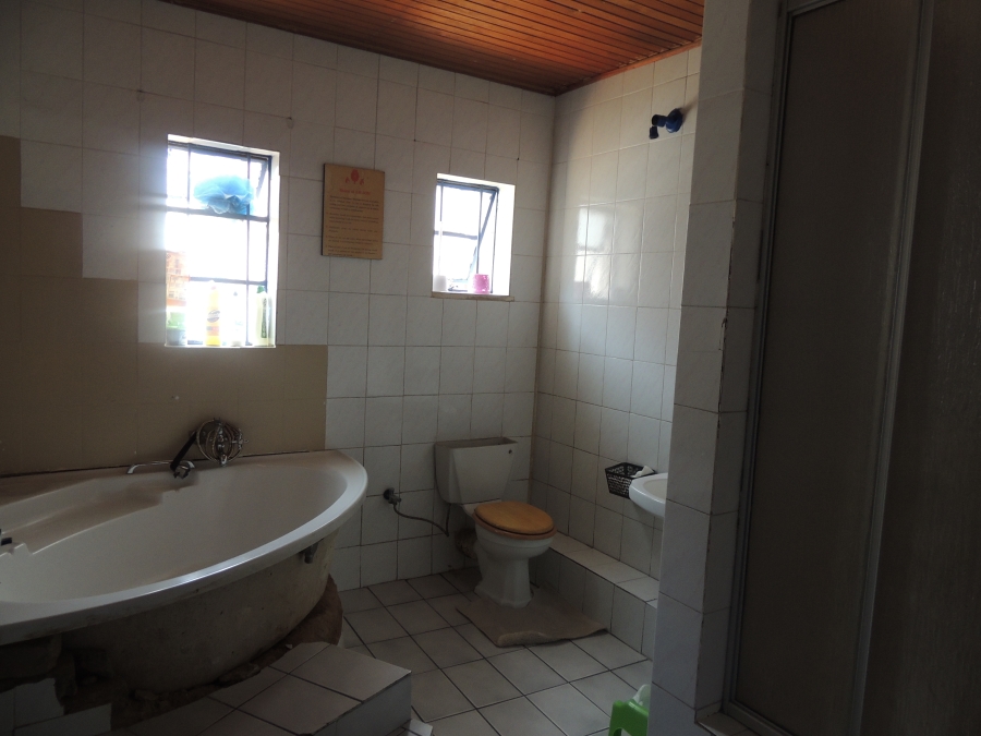3 Bedroom Property for Sale in South Hills Gauteng