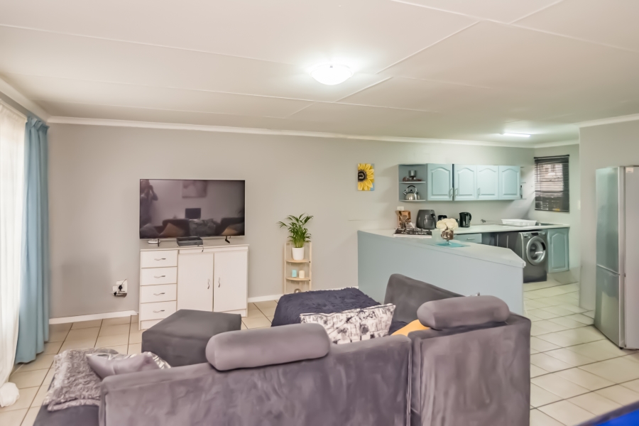 2 Bedroom Property for Sale in Helderkruin Gauteng