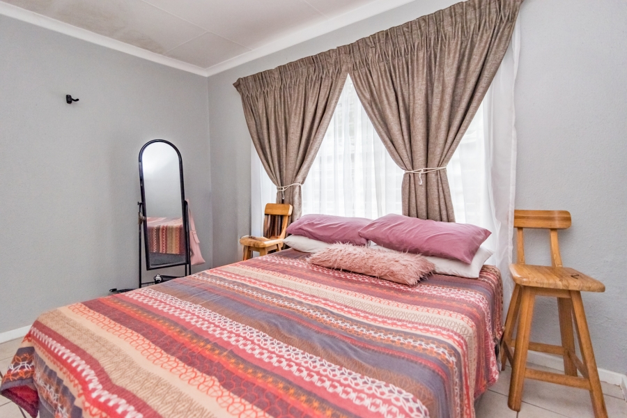 2 Bedroom Property for Sale in Helderkruin Gauteng