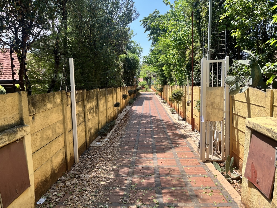 4 Bedroom Property for Sale in Bedford Gardens Gauteng