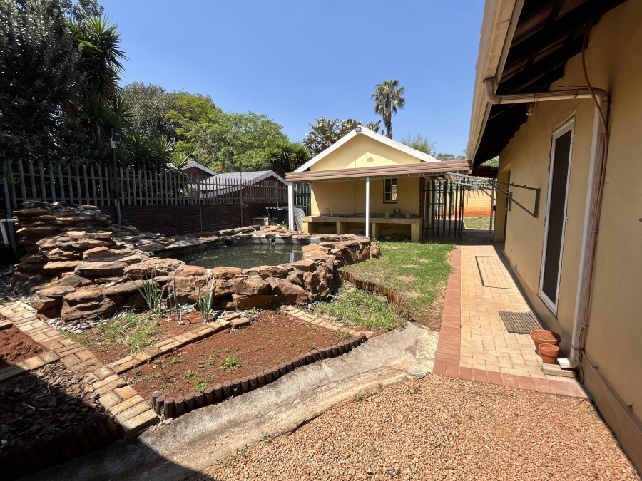 4 Bedroom Property for Sale in Bedford Gardens Gauteng