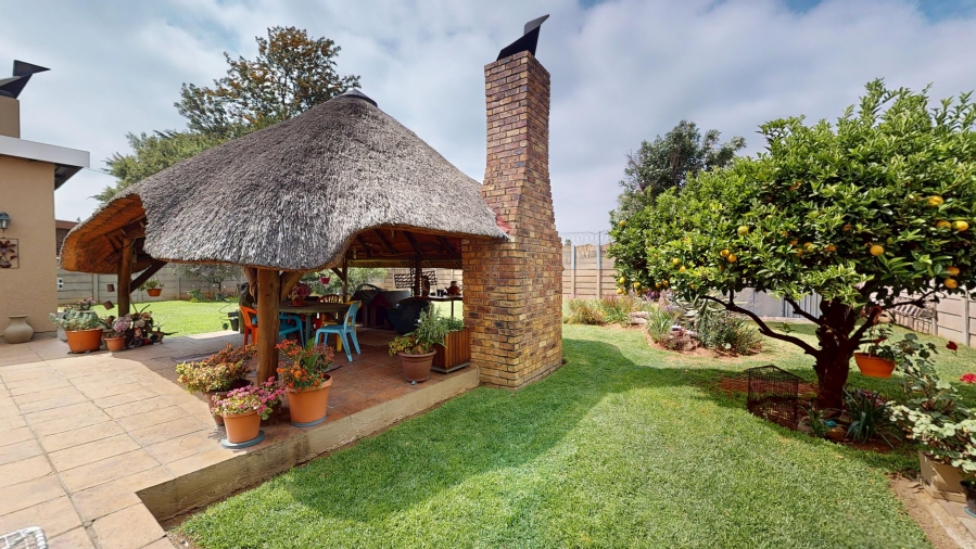 4 Bedroom Property for Sale in Parkrand Gauteng