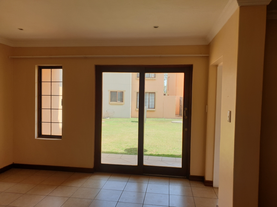 2 Bedroom Property for Sale in Montana Tuine Gauteng