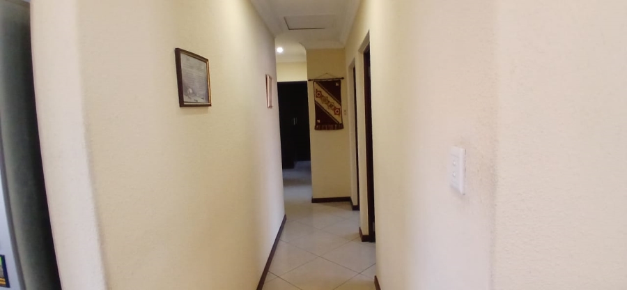 3 Bedroom Property for Sale in New Redruth Gauteng