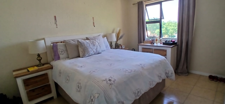 2 Bedroom Property for Sale in New Redruth Gauteng