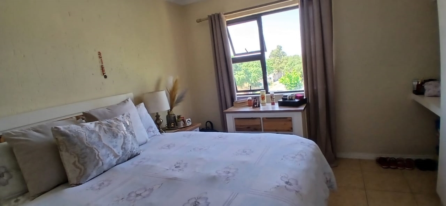 2 Bedroom Property for Sale in New Redruth Gauteng