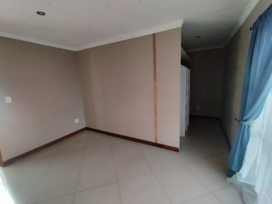 7 Bedroom Property for Sale in Haakdoornboom Gauteng