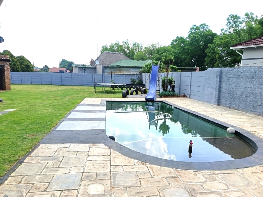 3 Bedroom Property for Sale in Dalview Gauteng