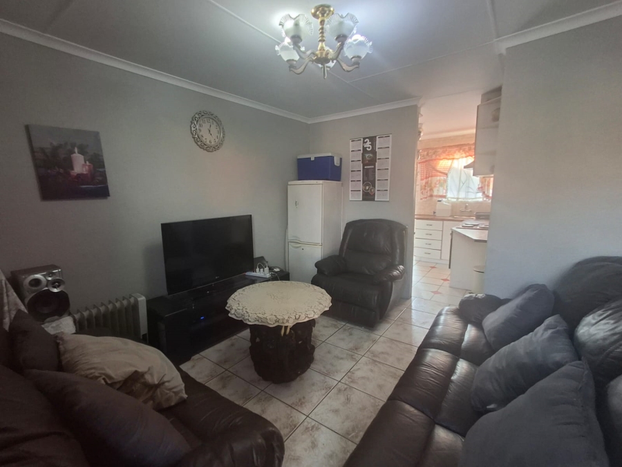 2 Bedroom Property for Sale in Mamelodi East Gauteng