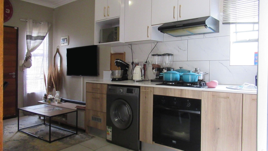 2 Bedroom Property for Sale in South Hills Gauteng