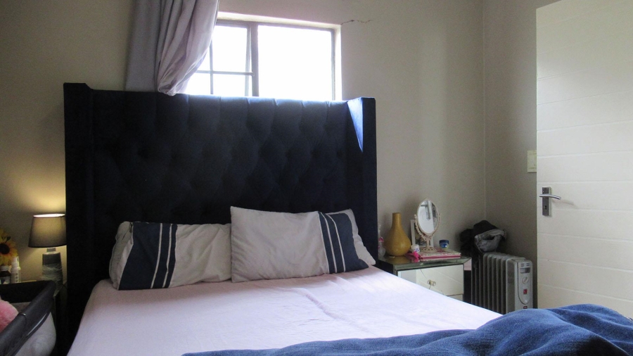 2 Bedroom Property for Sale in South Hills Gauteng
