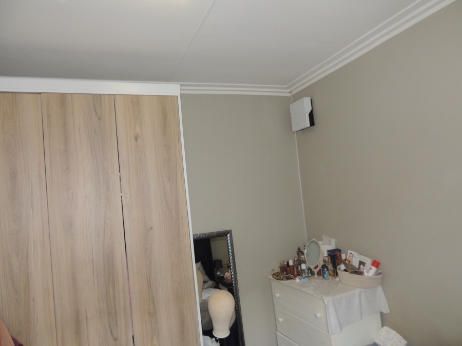 2 Bedroom Property for Sale in South Hills Gauteng