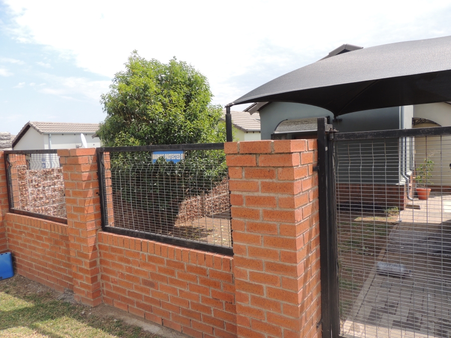 2 Bedroom Property for Sale in South Hills Gauteng