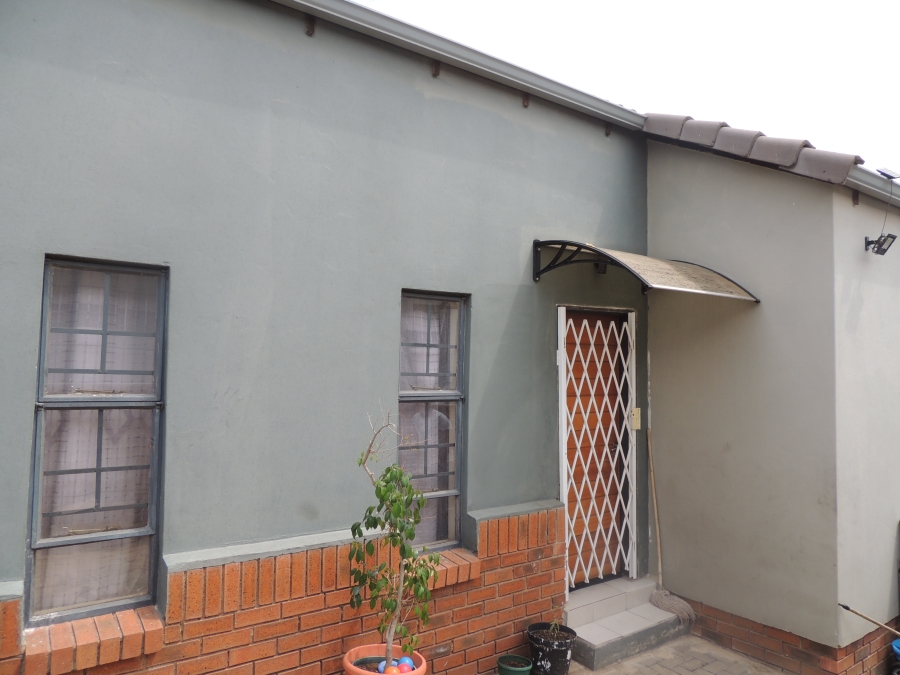 2 Bedroom Property for Sale in South Hills Gauteng