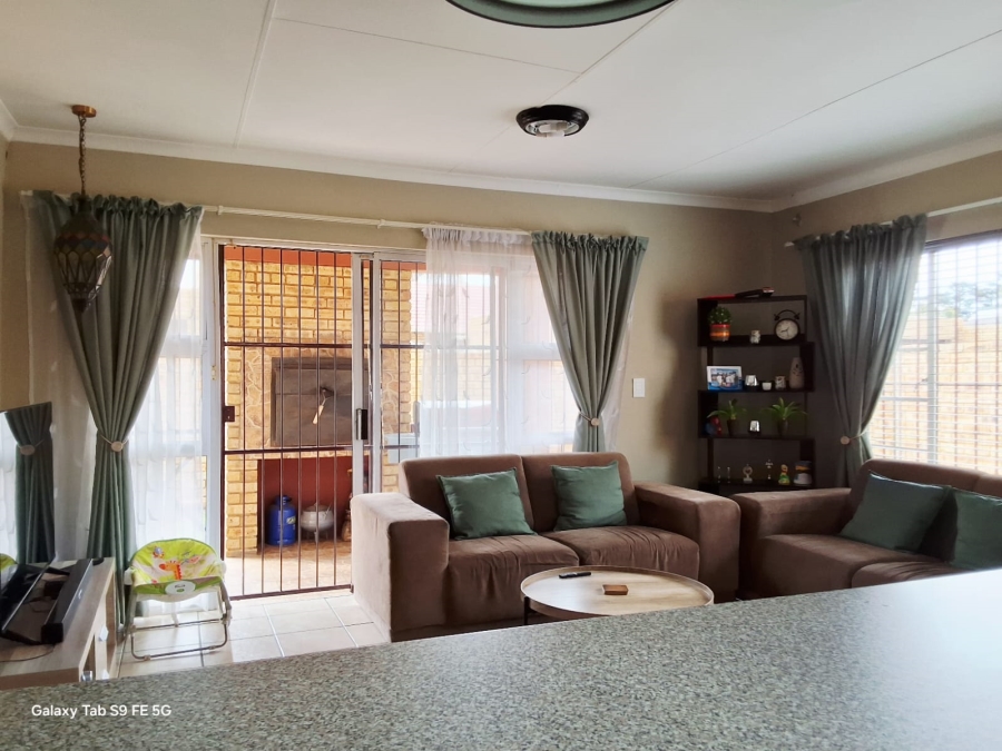 3 Bedroom Property for Sale in Albemarle Gauteng