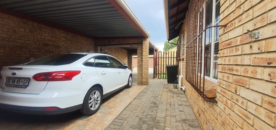 3 Bedroom Property for Sale in Albemarle Gauteng