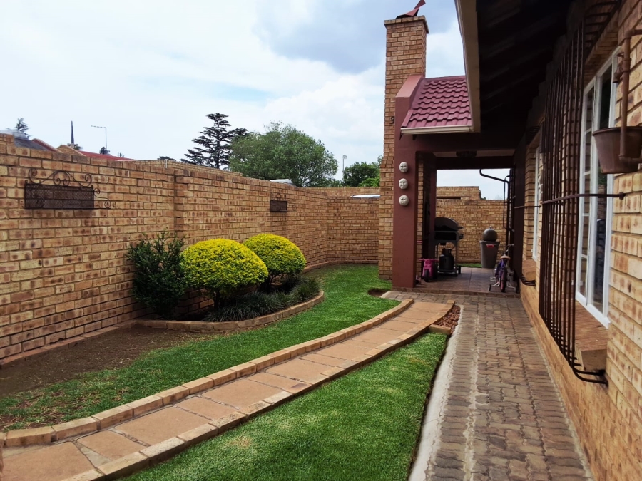 3 Bedroom Property for Sale in Albemarle Gauteng