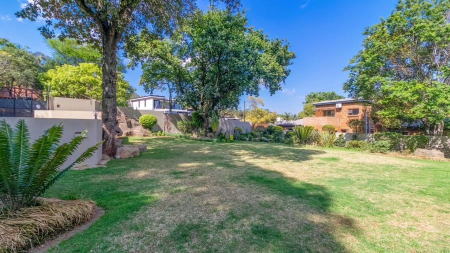 6 Bedroom Property for Sale in Bedfordview Gauteng