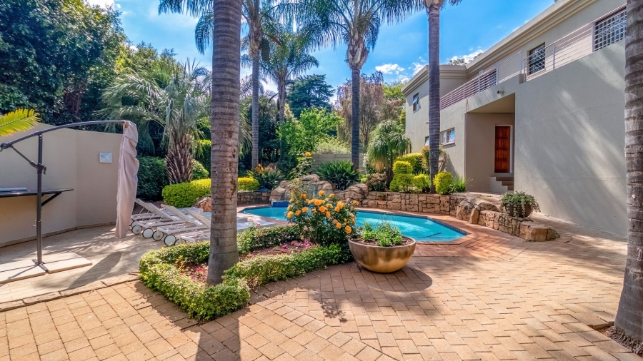 6 Bedroom Property for Sale in Bedfordview Gauteng