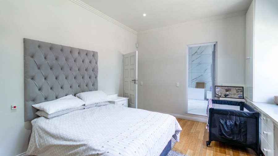 6 Bedroom Property for Sale in Bedfordview Gauteng