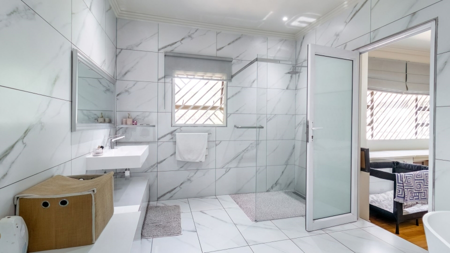 6 Bedroom Property for Sale in Bedfordview Gauteng