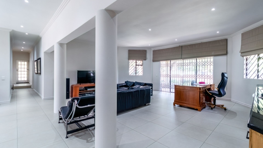 6 Bedroom Property for Sale in Bedfordview Gauteng