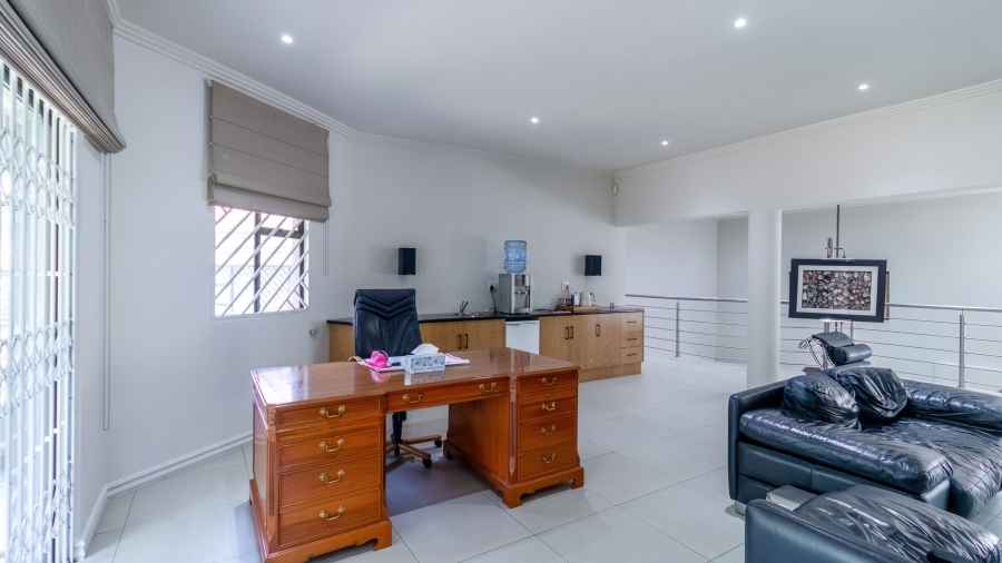 6 Bedroom Property for Sale in Bedfordview Gauteng