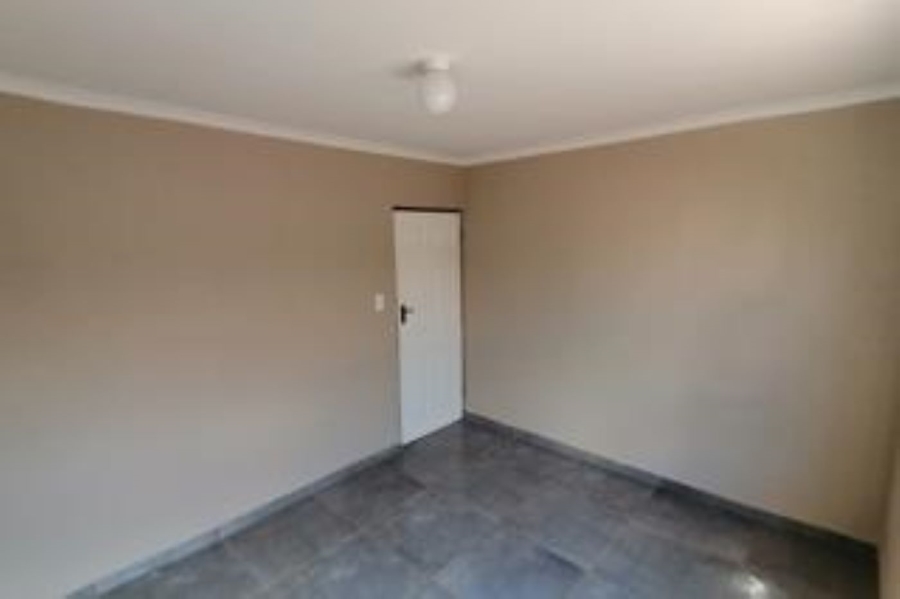3 Bedroom Property for Sale in Selcourt Gauteng