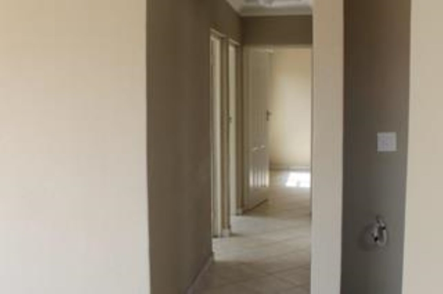 3 Bedroom Property for Sale in Selcourt Gauteng