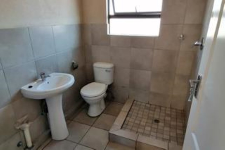 3 Bedroom Property for Sale in Selcourt Gauteng