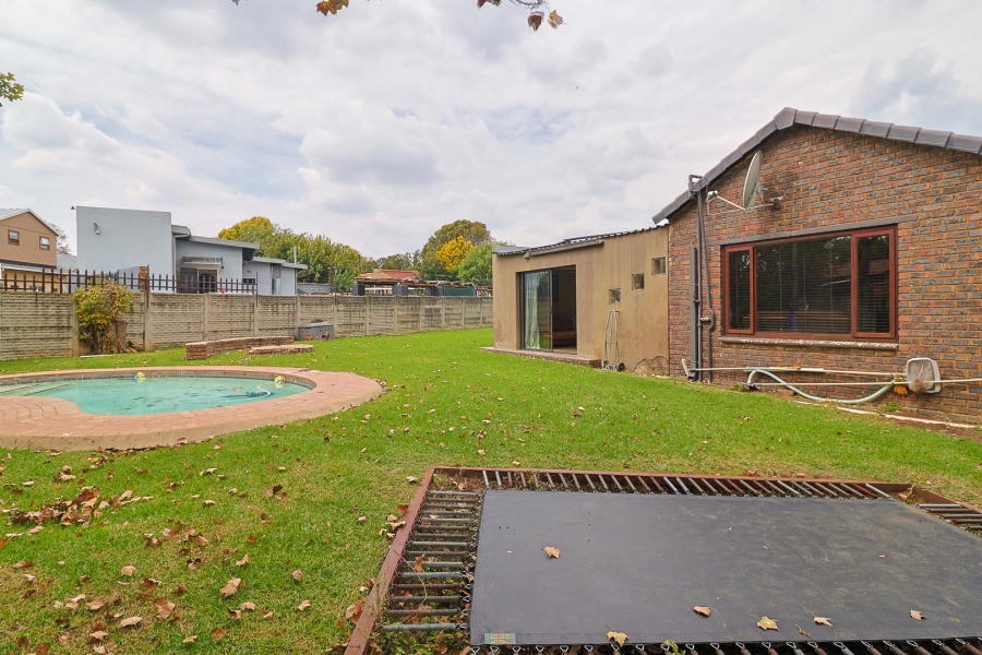 4 Bedroom Property for Sale in Brackendowns Gauteng