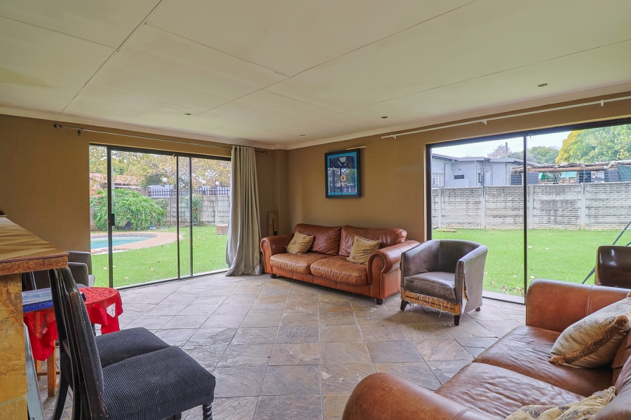 4 Bedroom Property for Sale in Brackendowns Gauteng