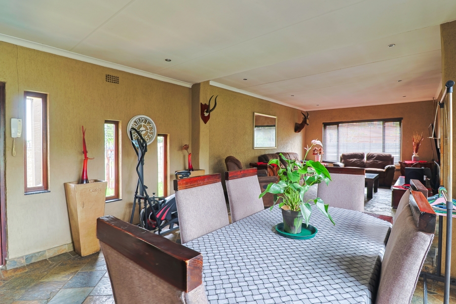 4 Bedroom Property for Sale in Brackendowns Gauteng