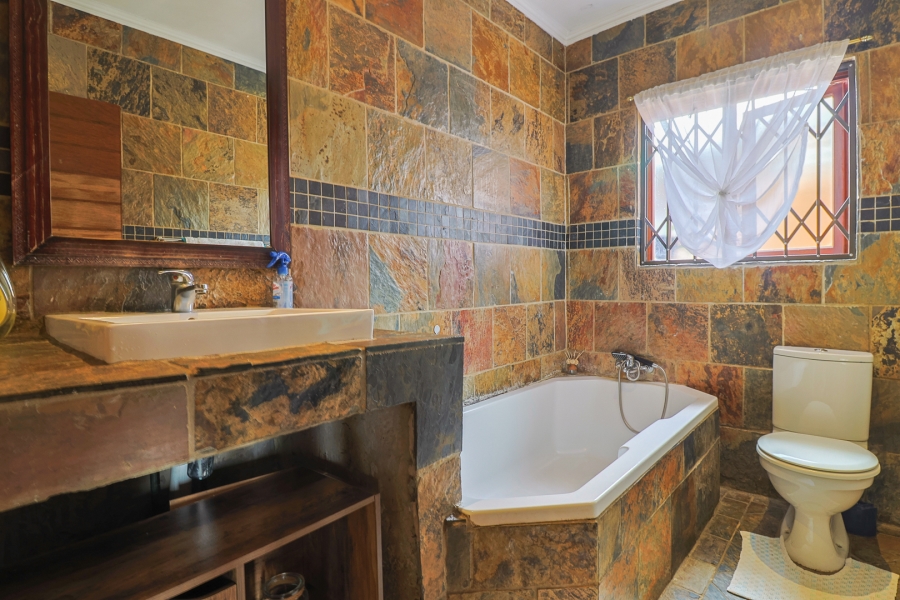 4 Bedroom Property for Sale in Brackendowns Gauteng