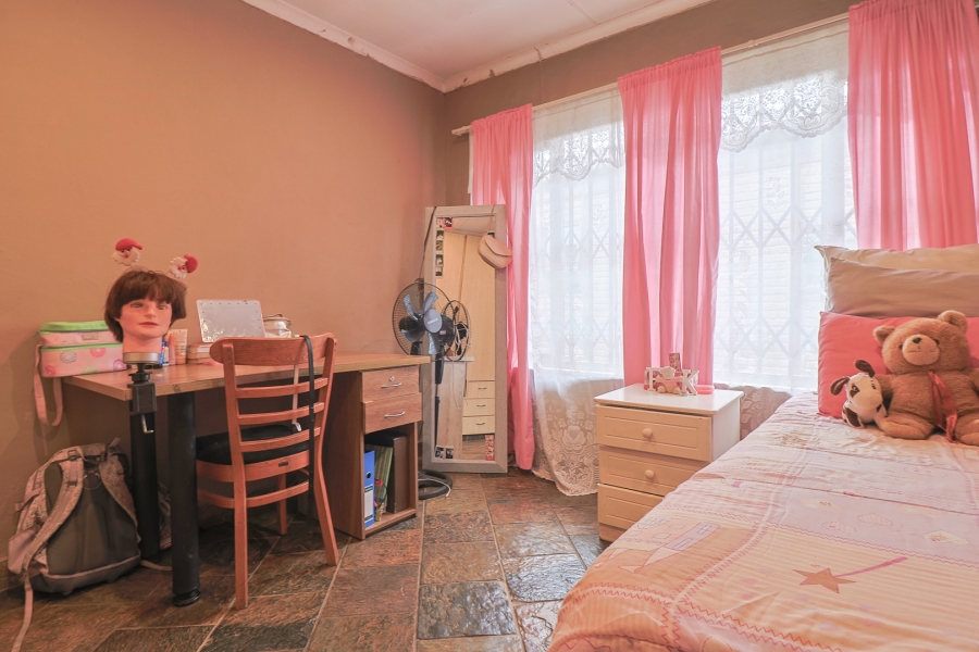 4 Bedroom Property for Sale in Brackendowns Gauteng