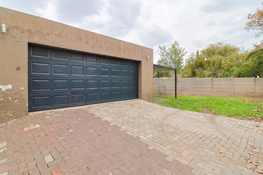4 Bedroom Property for Sale in Brackendowns Gauteng