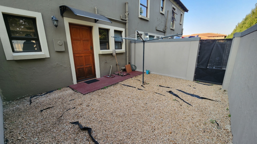 2 Bedroom Property for Sale in Heidelberg Gauteng