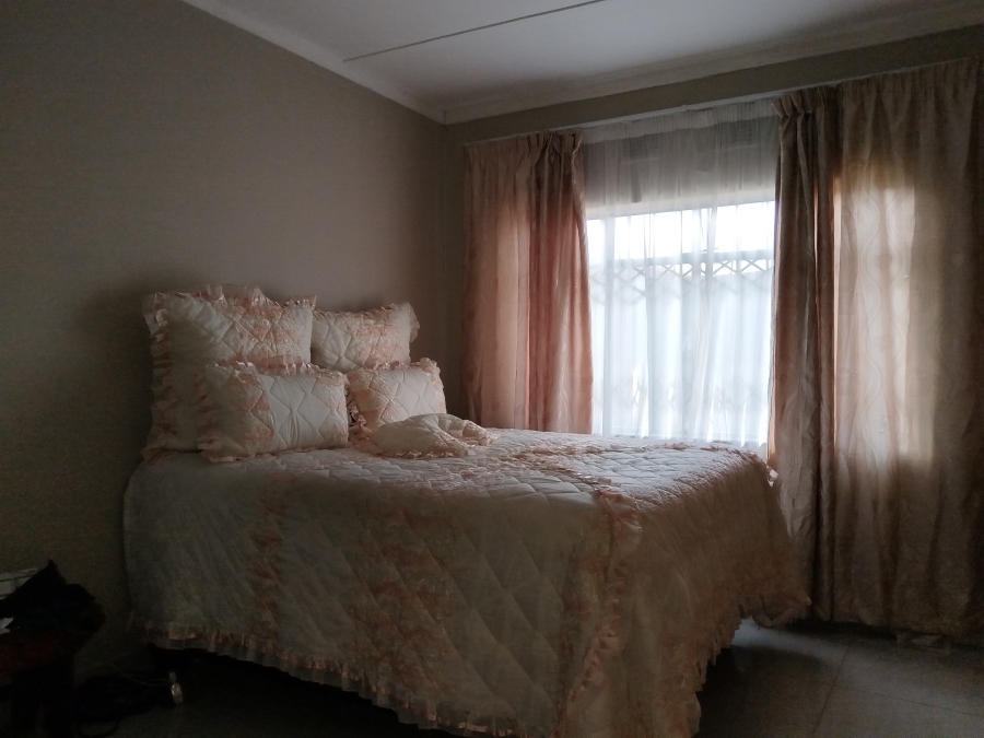4 Bedroom Property for Sale in Vanderbijlpark SW 1 Gauteng