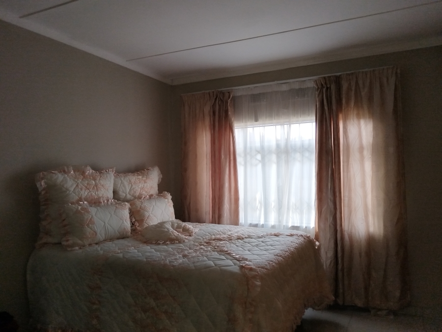 4 Bedroom Property for Sale in Vanderbijlpark SW 1 Gauteng