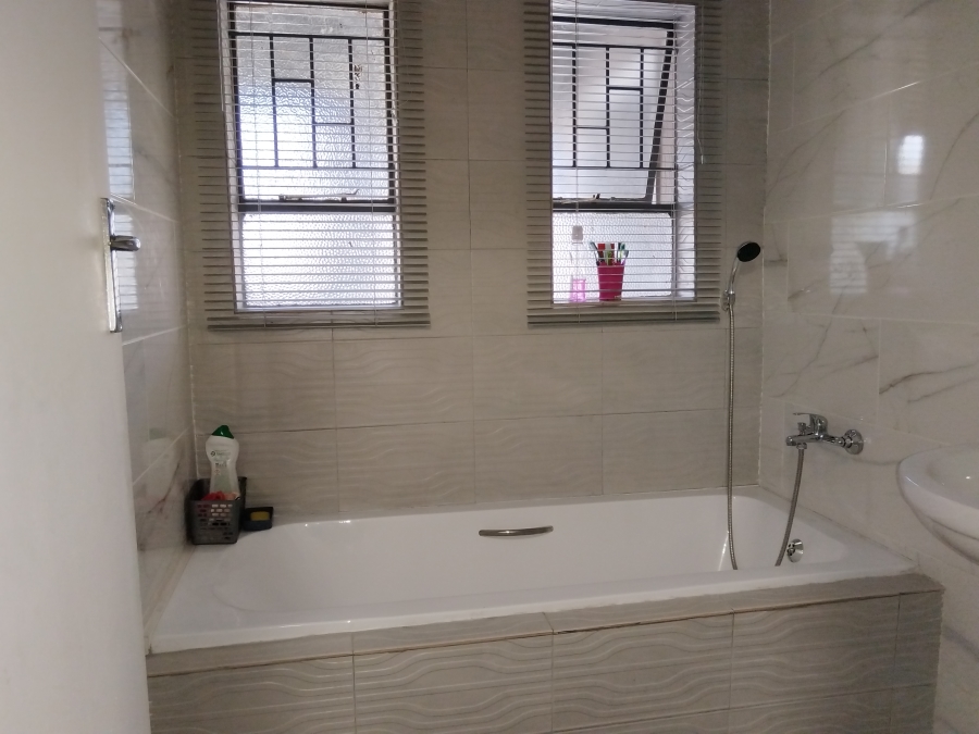 4 Bedroom Property for Sale in Vanderbijlpark SW 1 Gauteng