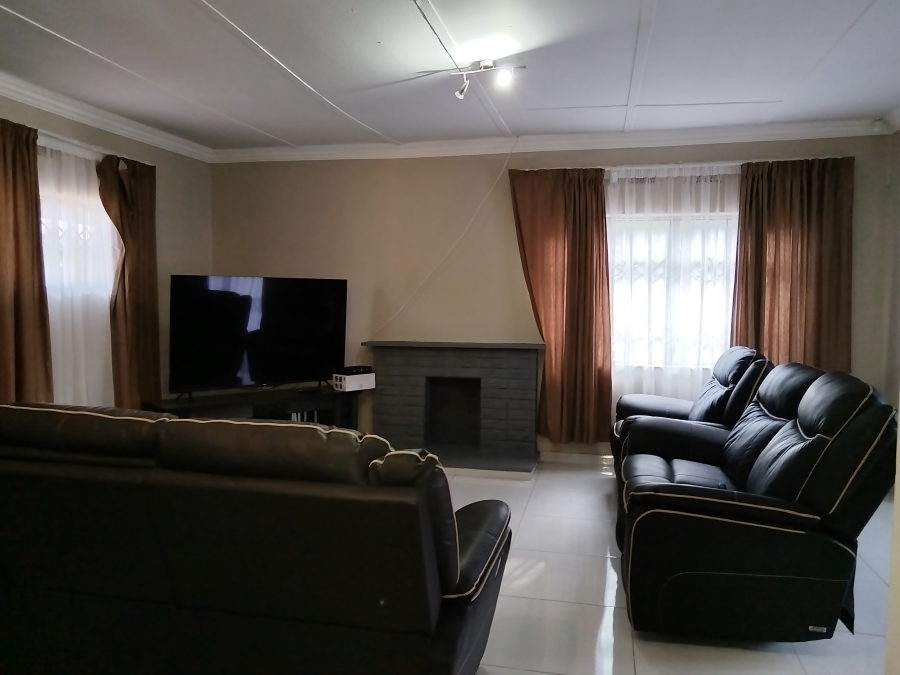 4 Bedroom Property for Sale in Vanderbijlpark SW 1 Gauteng