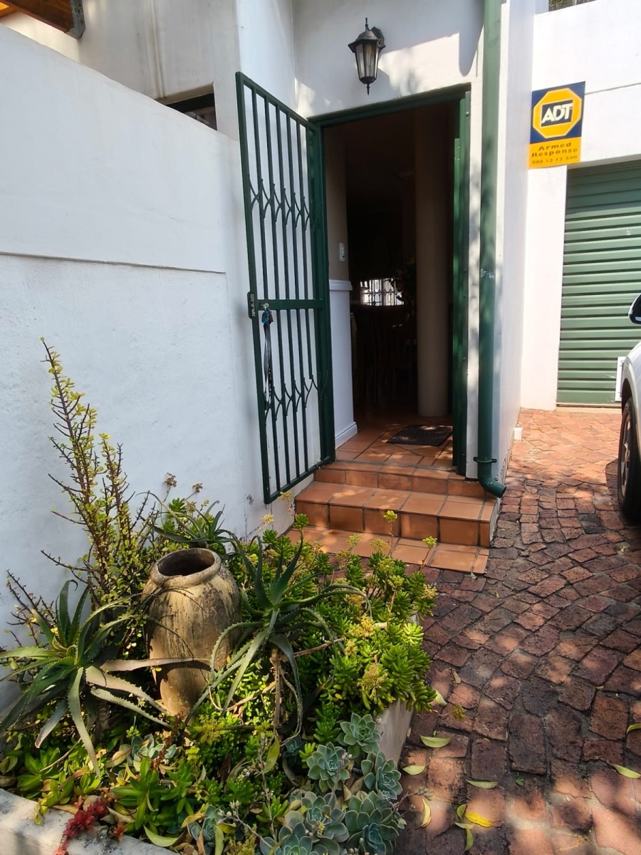 2 Bedroom Property for Sale in Newlands Gauteng