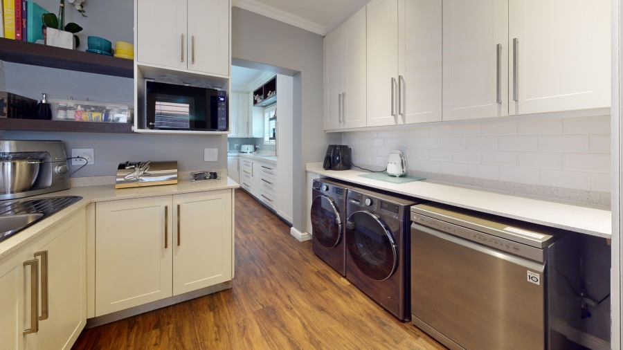 3 Bedroom Property for Sale in Bartlett Gauteng