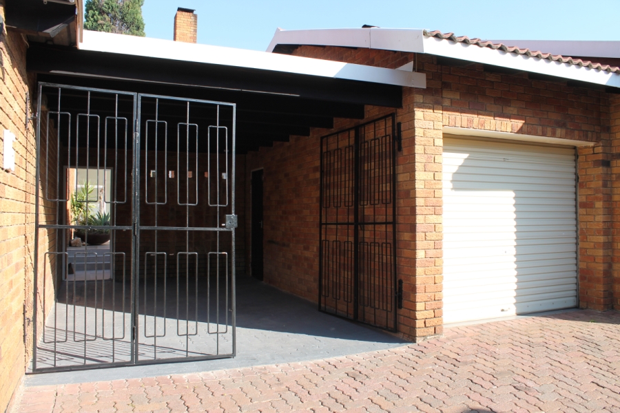 3 Bedroom Property for Sale in Bedford Gardens Gauteng