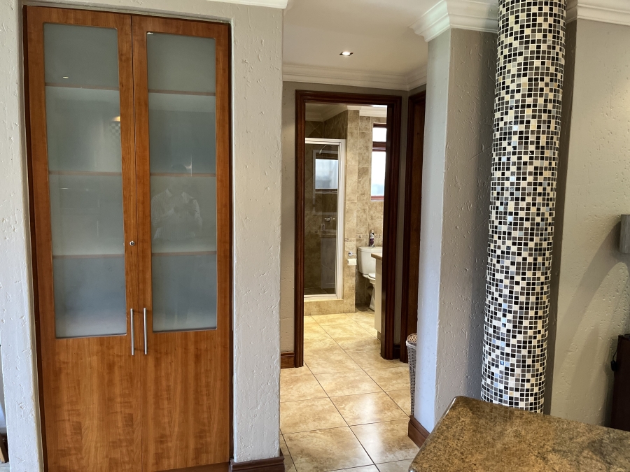 2 Bedroom Property for Sale in Bedford Gardens Gauteng