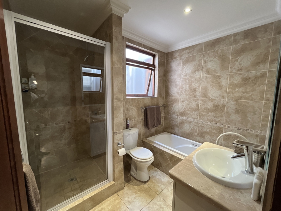 2 Bedroom Property for Sale in Bedford Gardens Gauteng