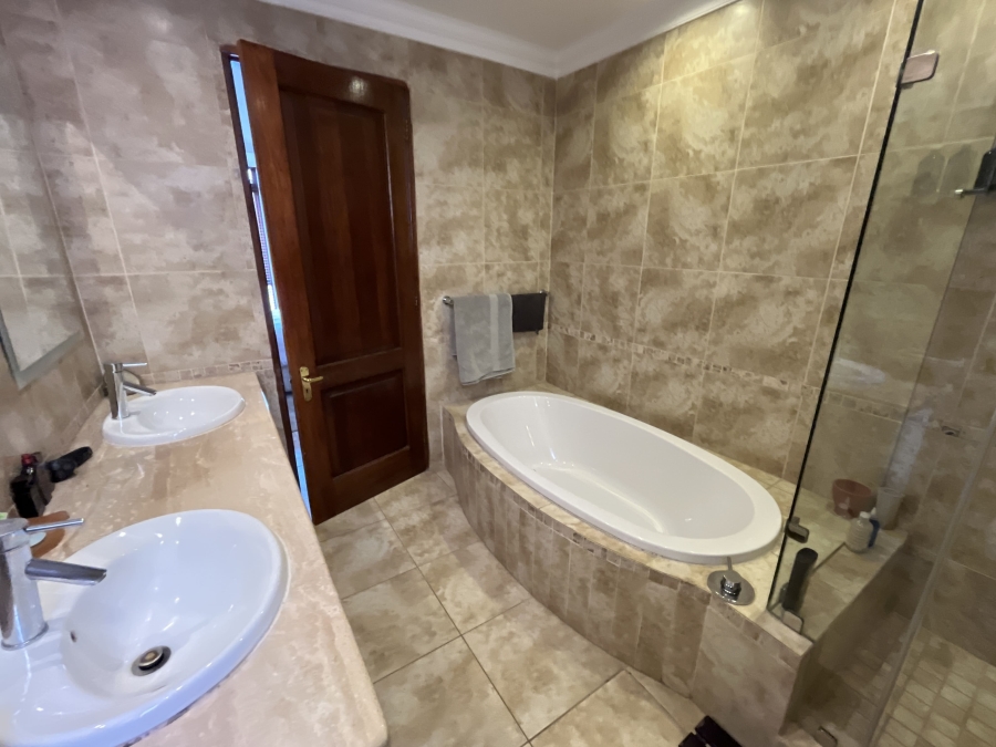 2 Bedroom Property for Sale in Bedford Gardens Gauteng